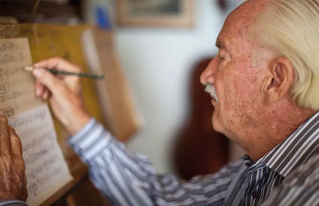 Aos 96 anos, falece o compositor Ernst Mahle